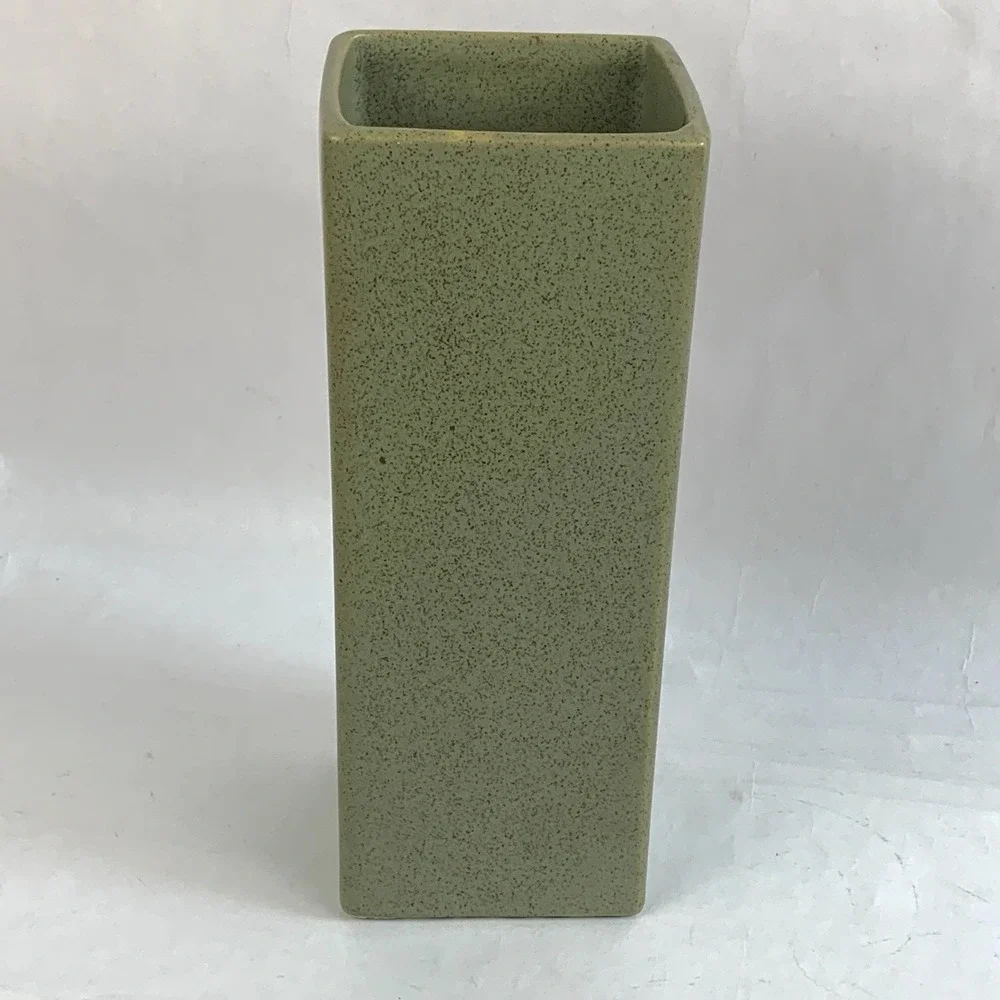 McCoy Floraline Green Vase Vintage Rare USA Ceramic Pottery Speckled MCM 446